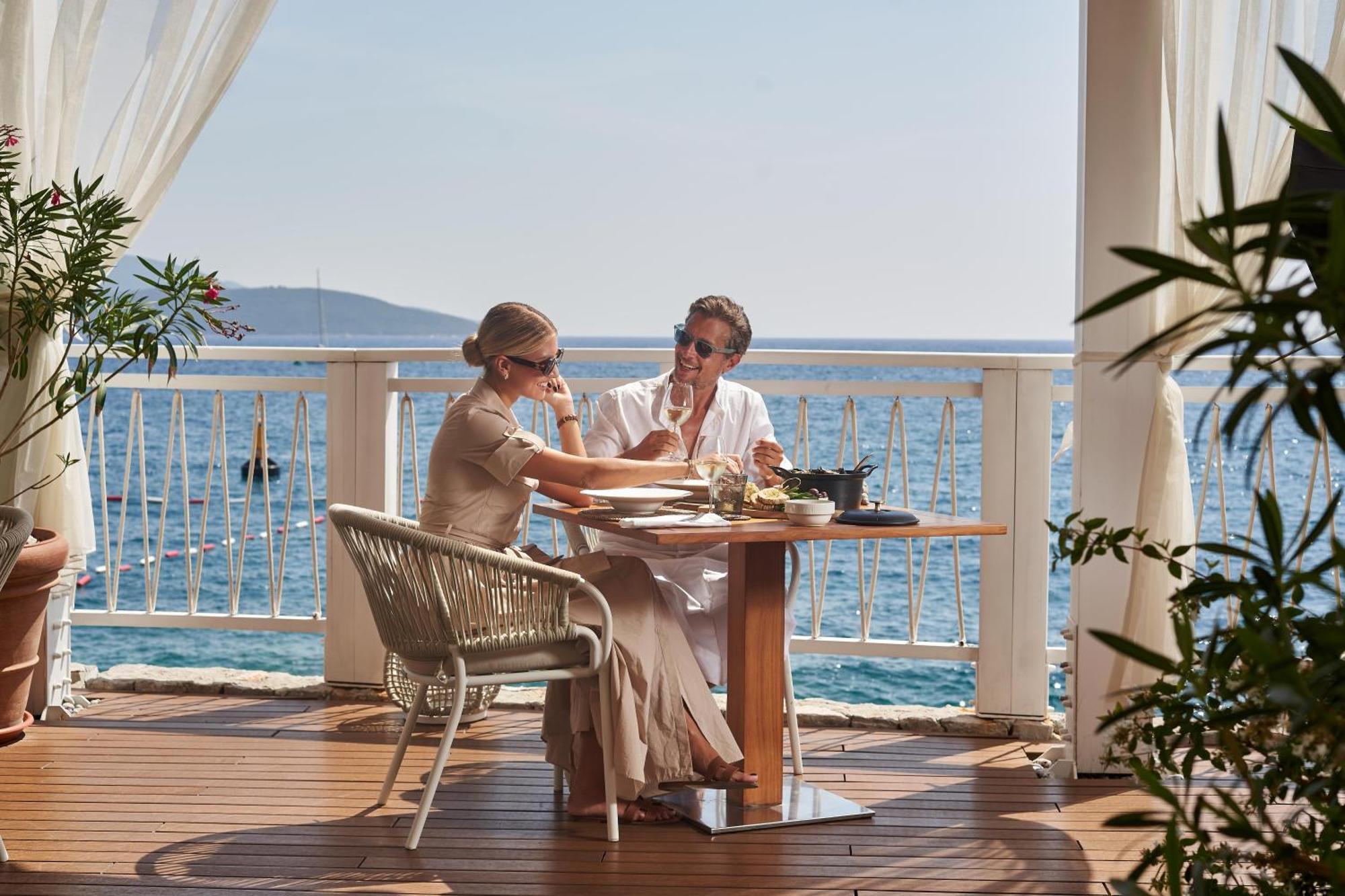 The Chedi Lustica Bay Hotel Tivat Exterior foto